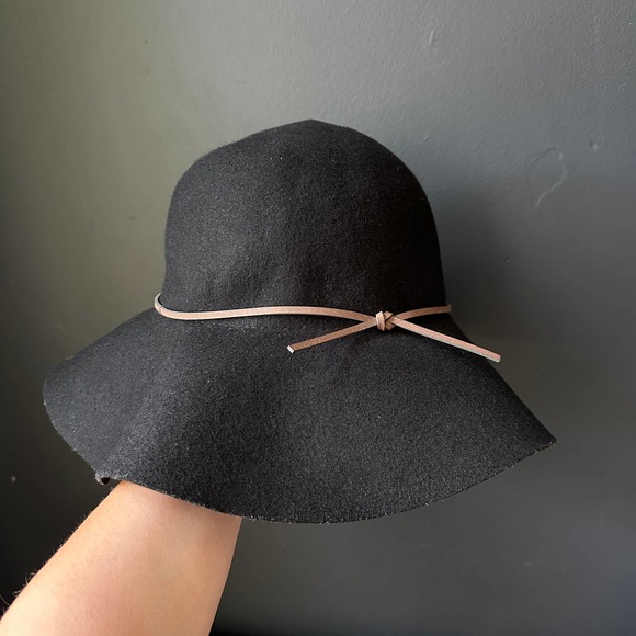 Aritzia Talula Baylis Black Wool Fedora Wide Brim Floppy Hat